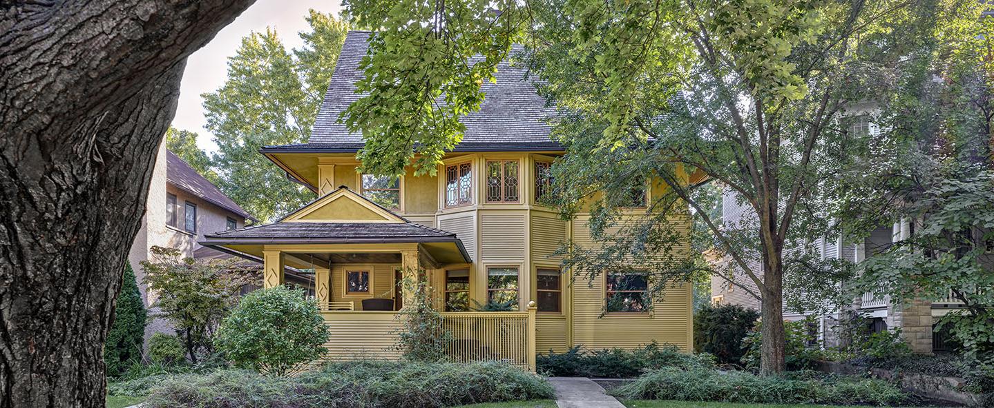 Harry and Louisa Goodrich House (Frank Lloyd Wright, 1896)